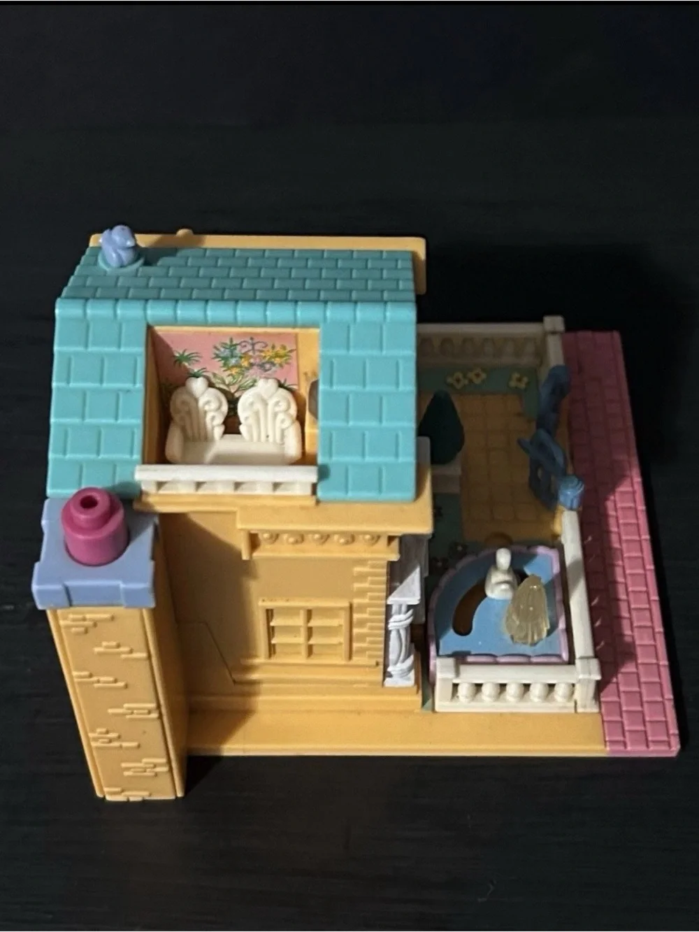 Vintage 1994 Bluebird Poly Pocket Light Up Hotel, Some Lights Work, No Figures
